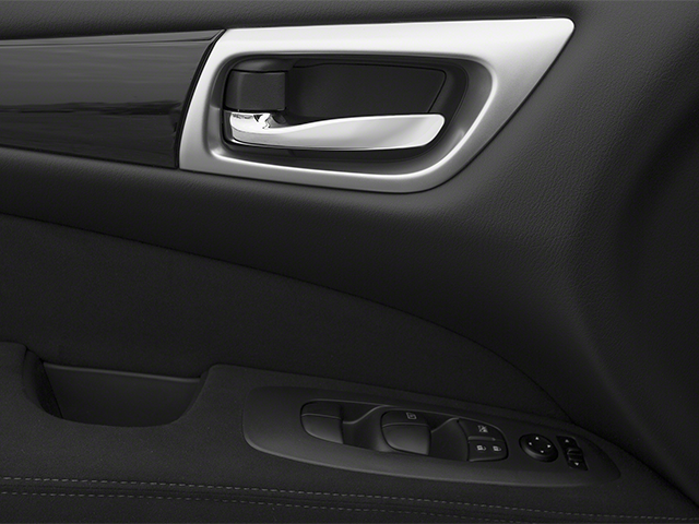2013 Nissan Pathfinder Platinum