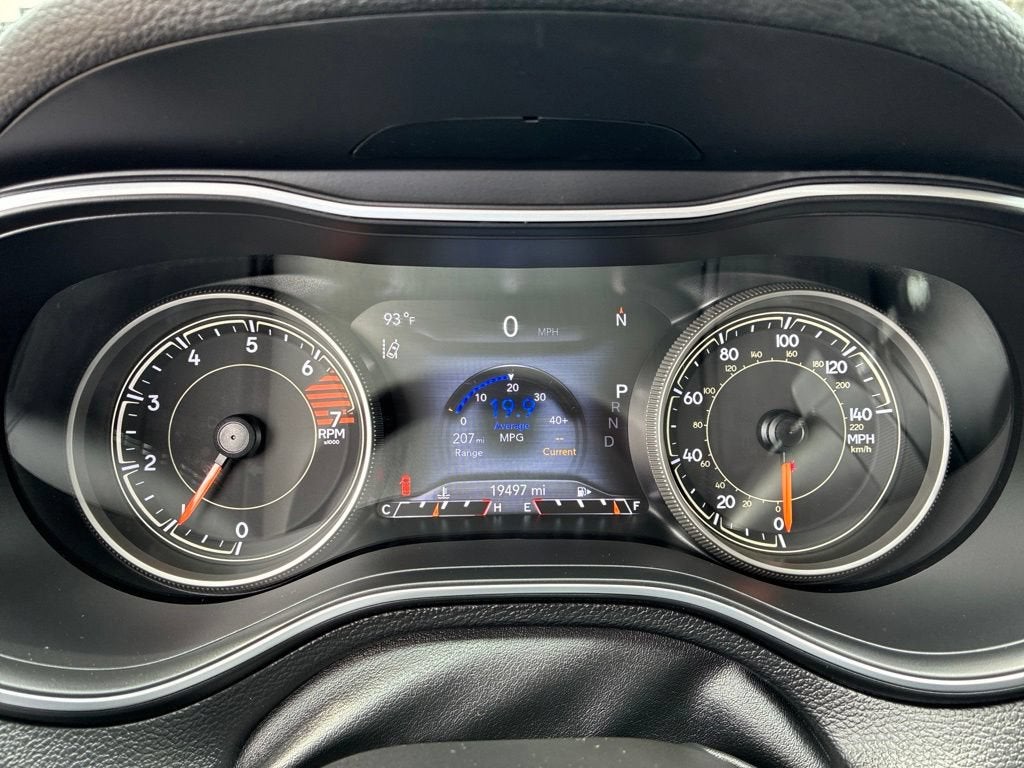 2023 Jeep Cherokee Altitude Lux