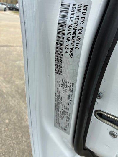 2023 Jeep Cherokee Altitude Lux