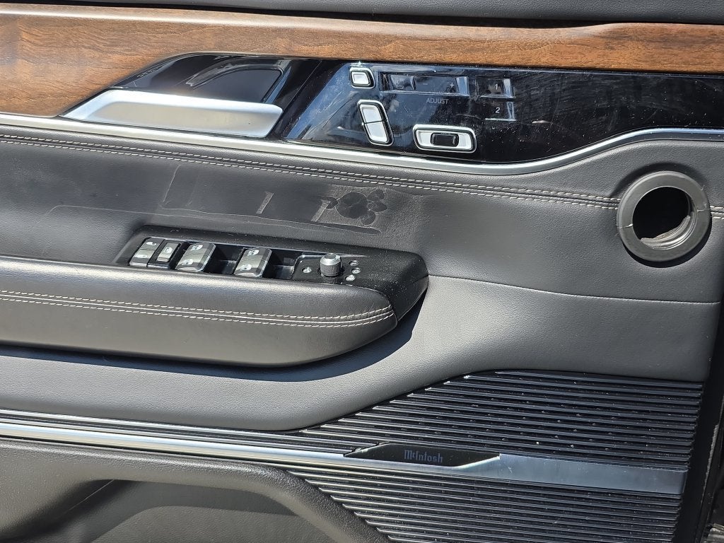 2024 Jeep Grand Wagoneer L BASE
