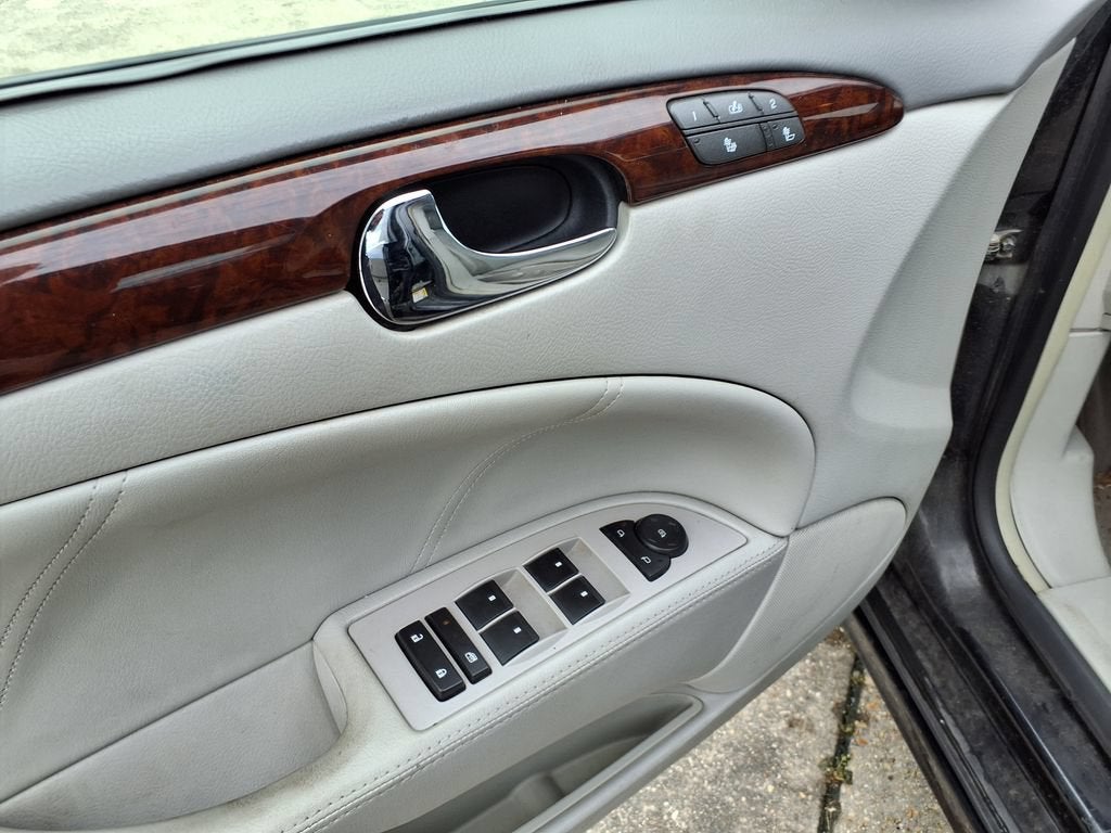 2011 Buick Lucerne CXL