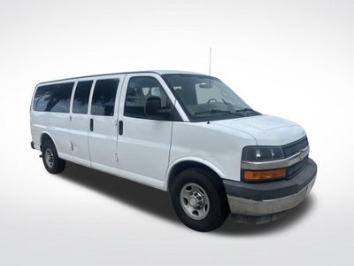 2017 Chevrolet Express Passenger 3500 LT