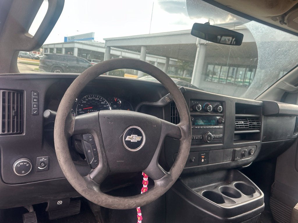 2017 Chevrolet Express Passenger 3500 LT