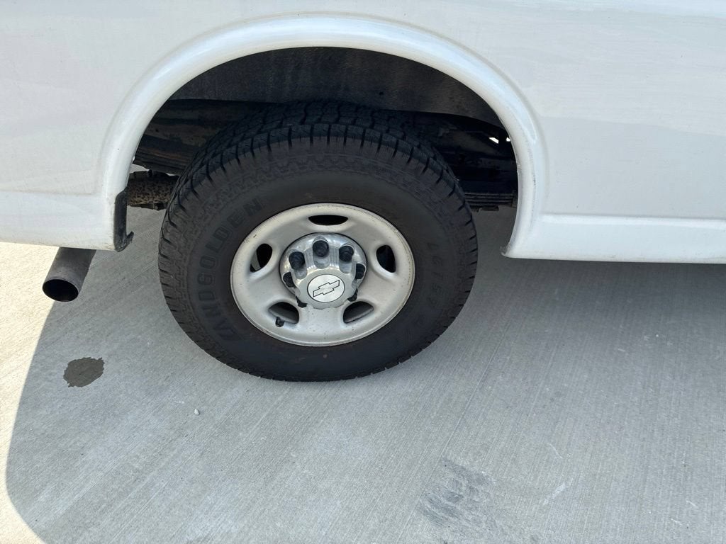 2017 Chevrolet Express Passenger 3500 LT