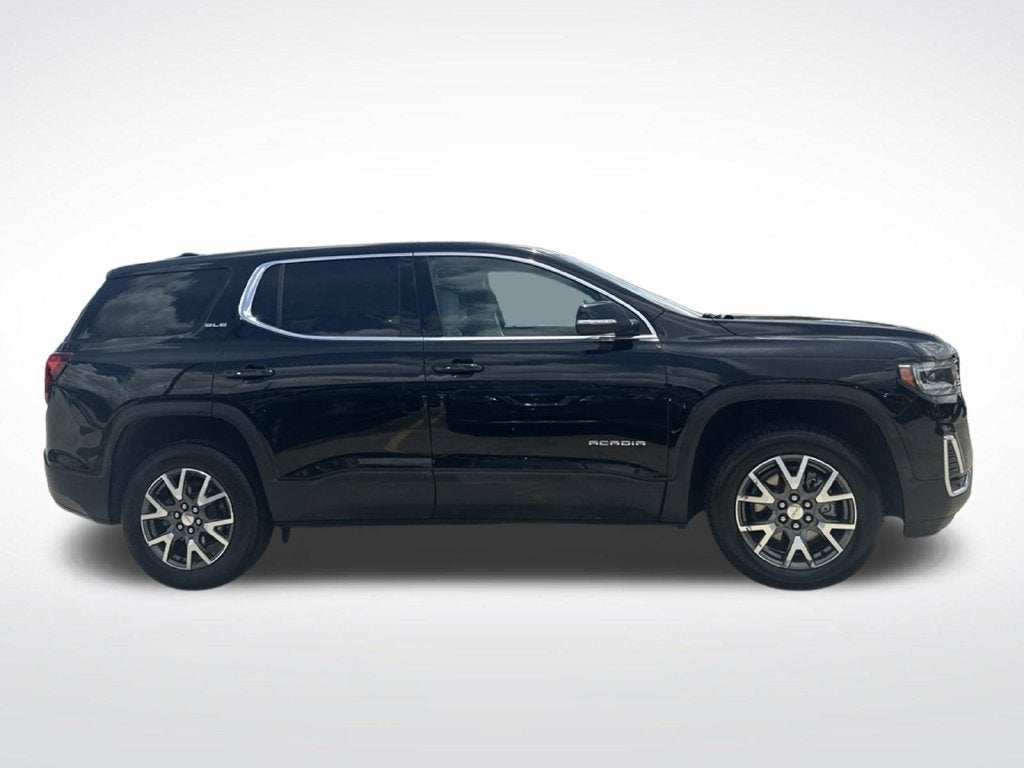 2022 GMC Acadia SLE