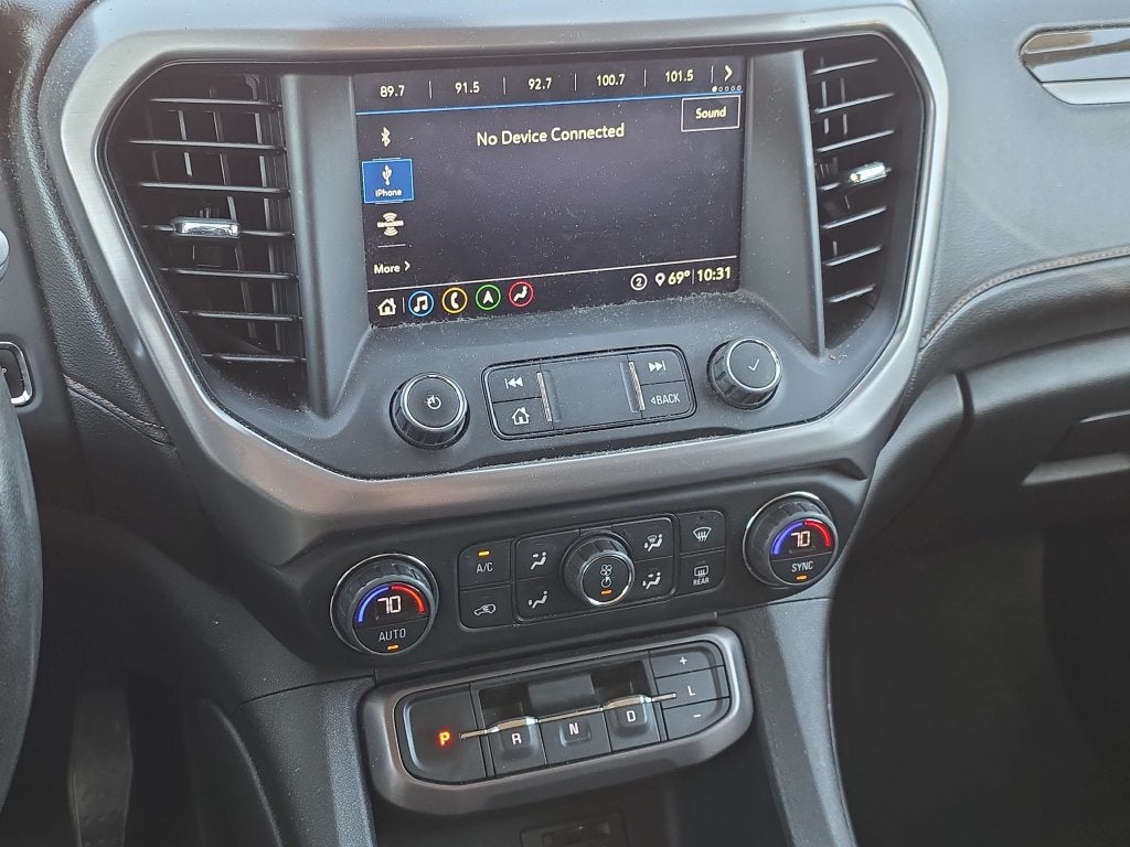 2020 GMC Acadia AT4