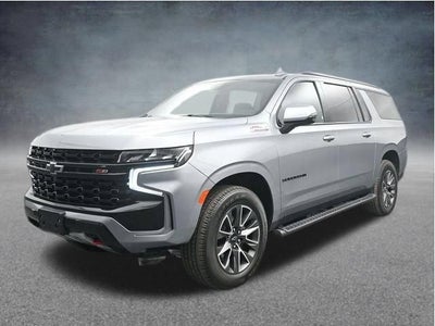 2025 Chevrolet Suburban LT
