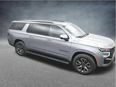 2025 Chevrolet Suburban LT