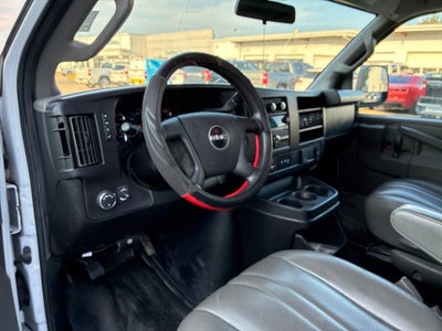2022 GMC Savana Cargo 3500 CARGO