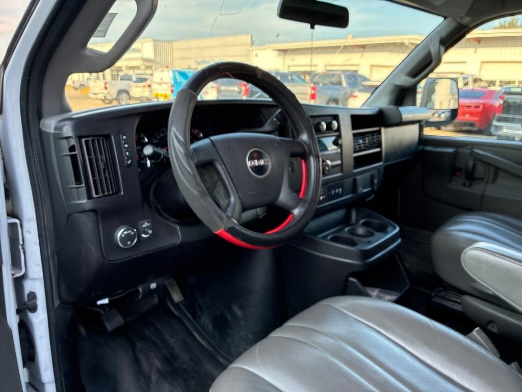 2022 GMC Savana Cargo 3500 CARGO