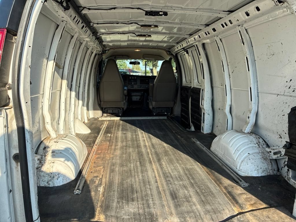 2022 GMC Savana Cargo 3500 CARGO