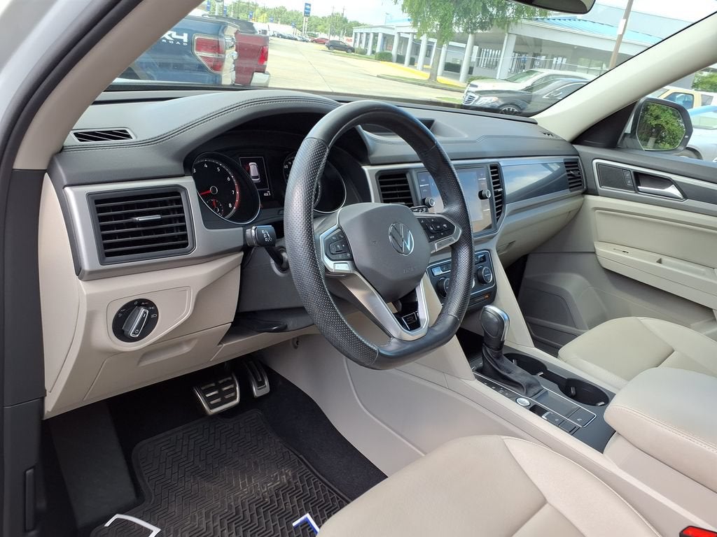 2021 Volkswagen Atlas 3.6L V6 SE w/Technology R-Line