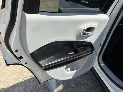 2019 Jeep Compass Latitude w/Sun/Wheel Pkg