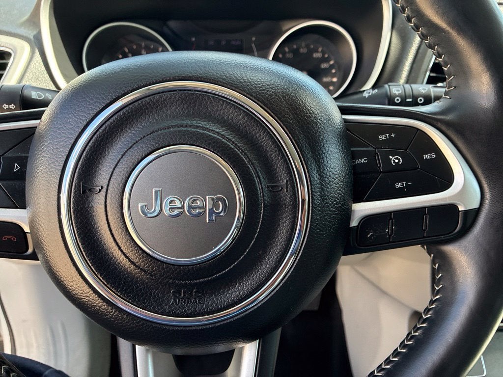 2019 Jeep Compass Latitude w/Sun/Wheel Pkg
