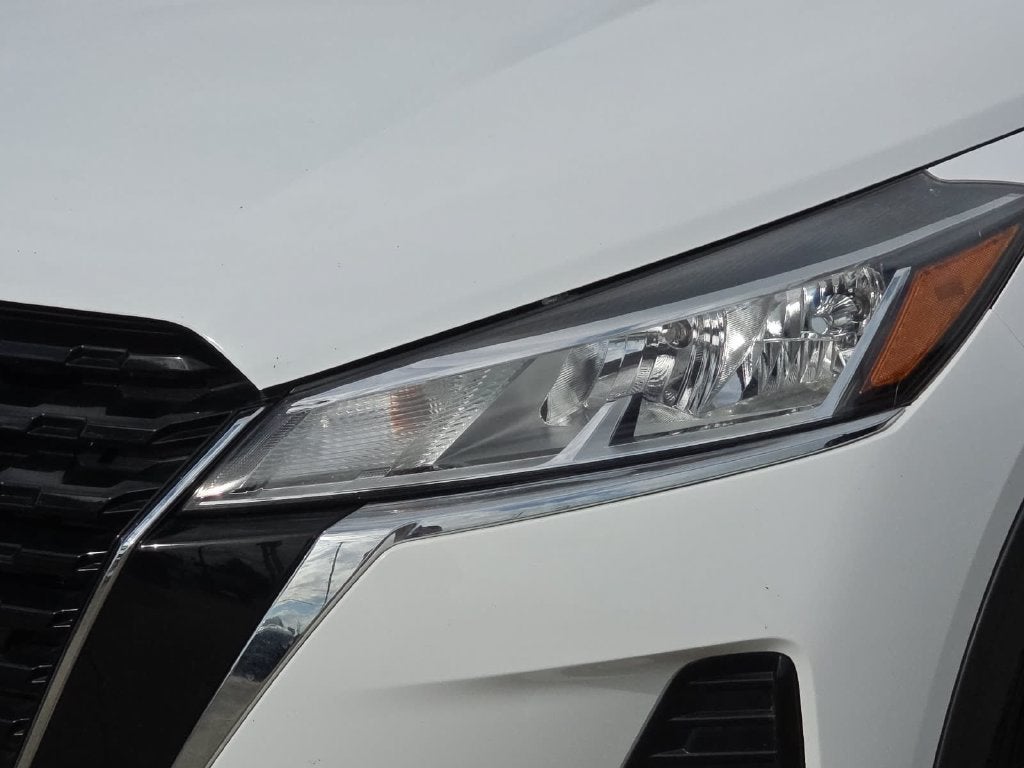 2023 Nissan Kicks S