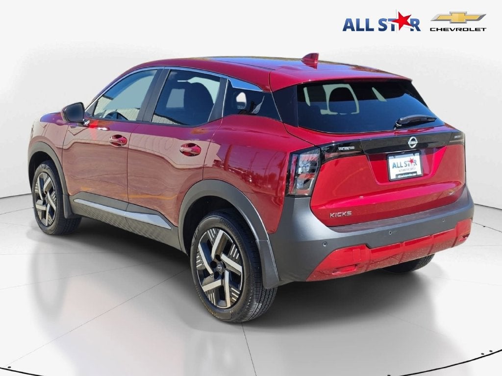 2025 Nissan Kicks SV