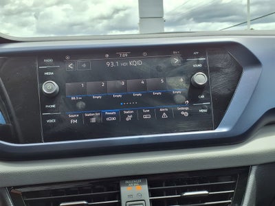 2022 Volkswagen Taos SE