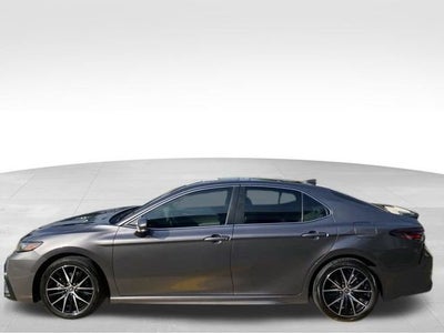 2024 Toyota Camry Hybrid SE