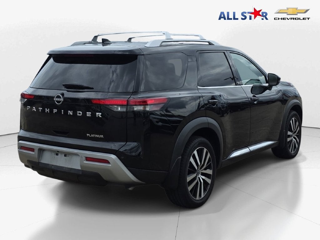 2023 Nissan Pathfinder Platinum