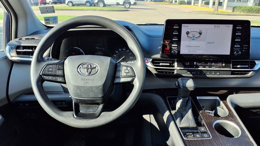 2022 Toyota Sienna LE