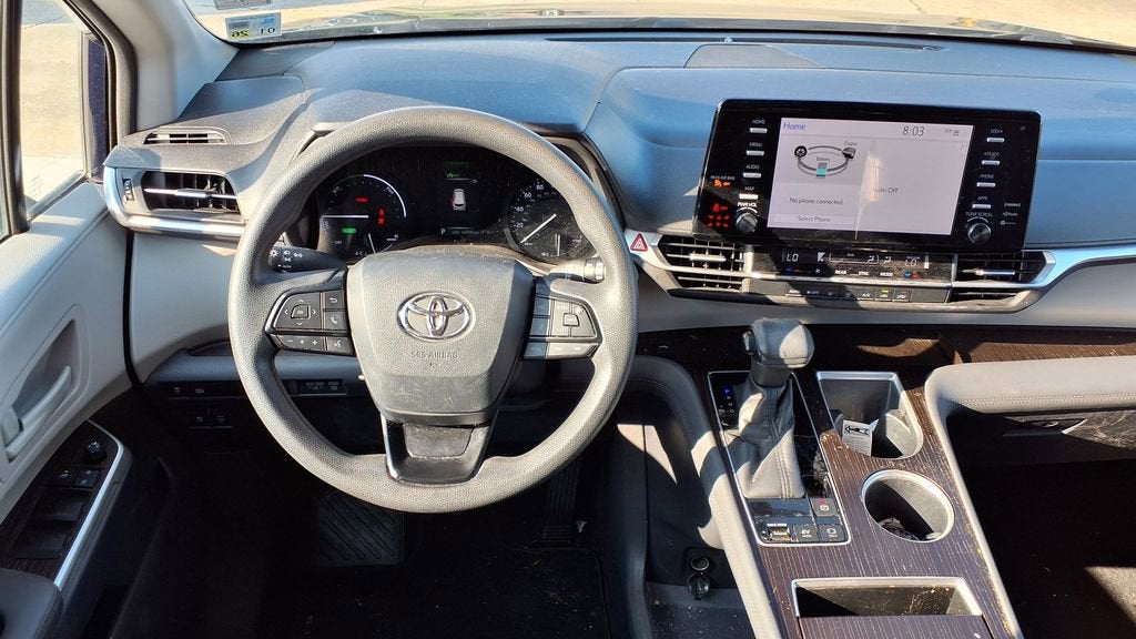 2022 Toyota Sienna LE