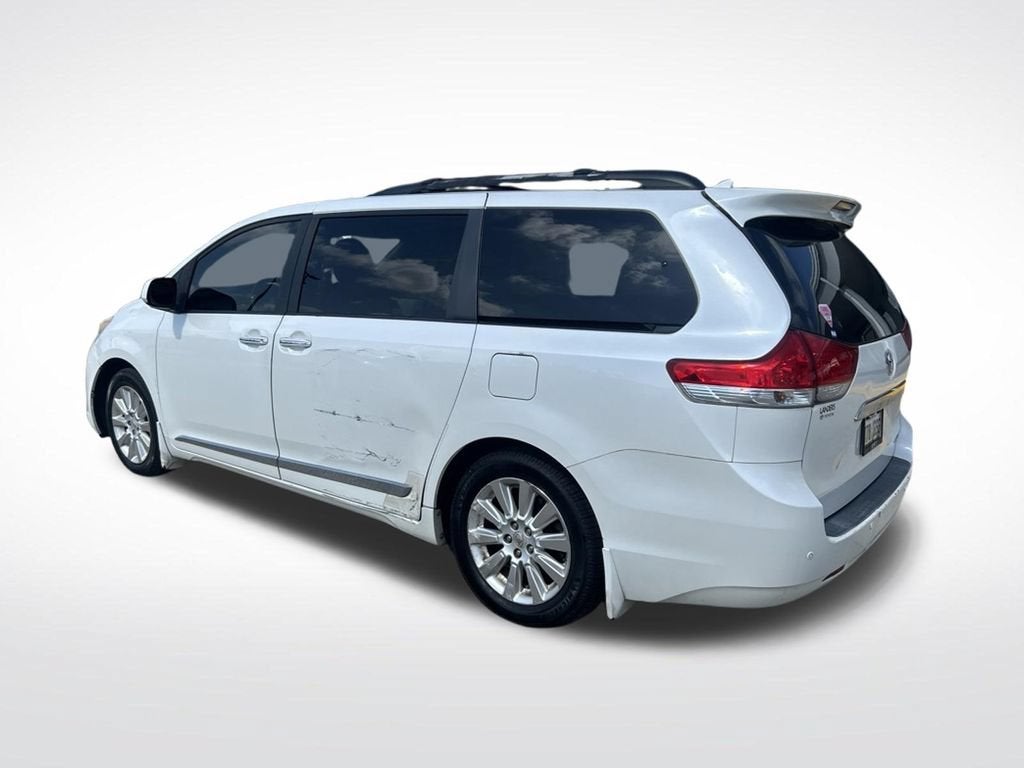 2011 Toyota Sienna XLE AAS