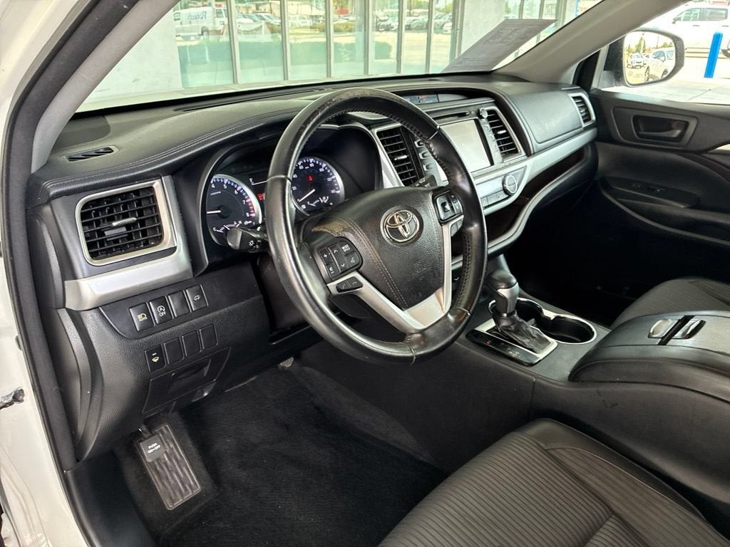 2017 Toyota Highlander LE