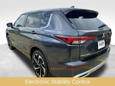 2024 Mitsubishi Outlander SE