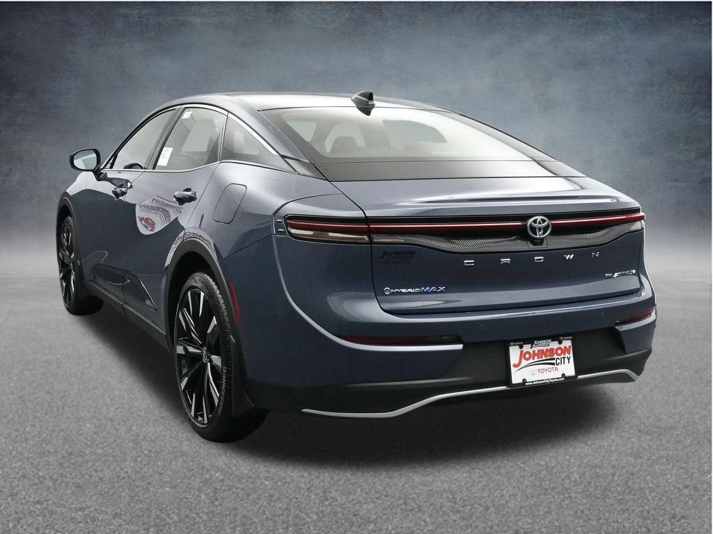 2026 Toyota Crown Platinum