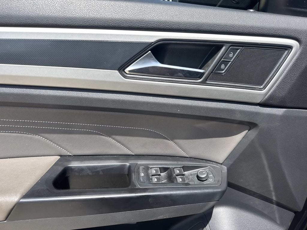 2021 Volkswagen Atlas Cross Sport 3.6L V6 SEL R-Line