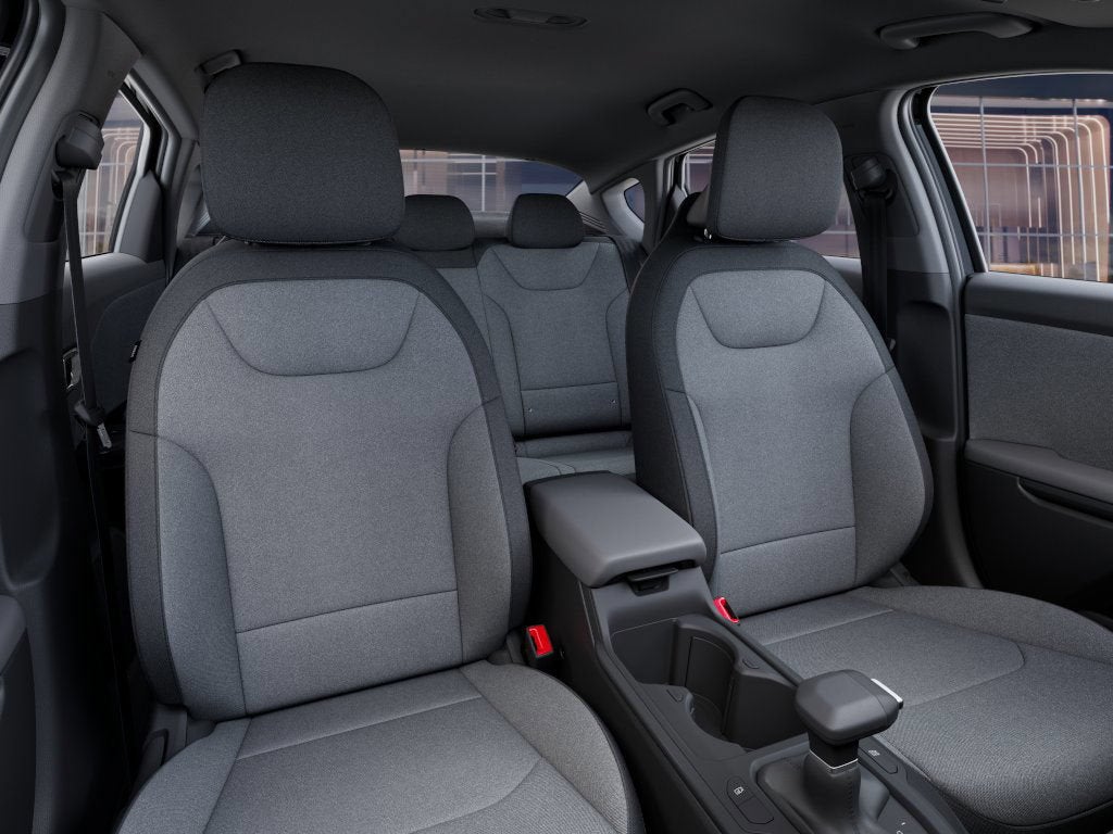 2025 Kia K4 LX