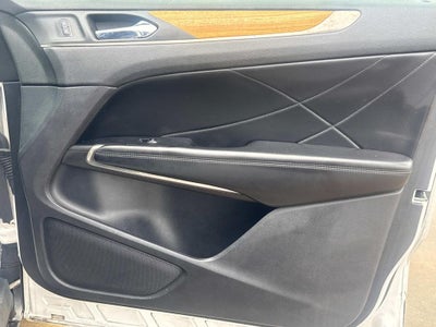 2015 Lincoln MKC Base