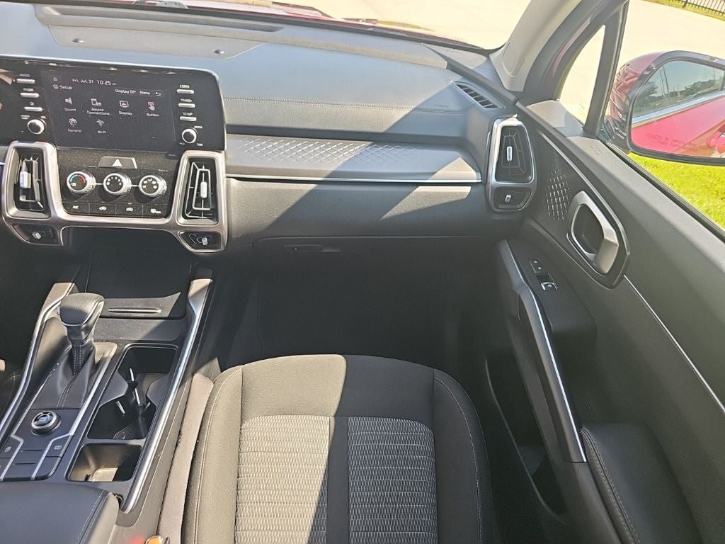 2022 Kia Sorento LX