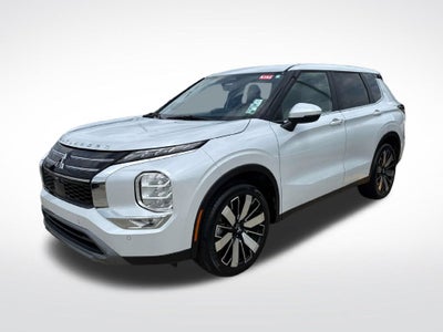 2026 Mitsubishi Outlander SE