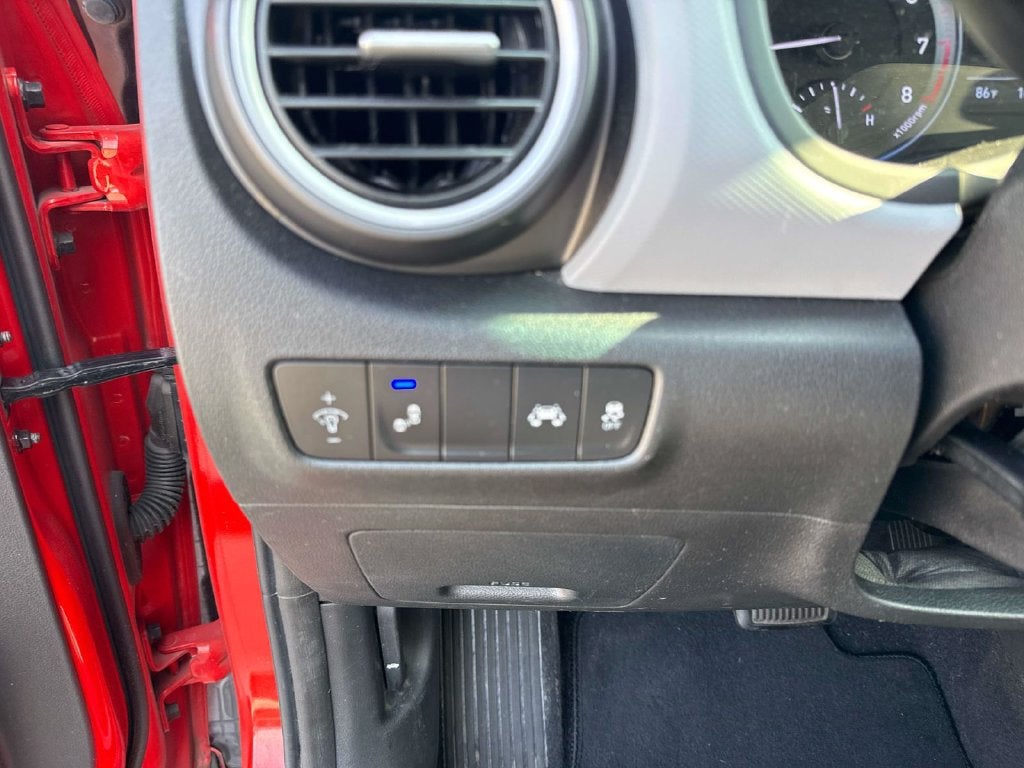 2020 Hyundai Kona SEL