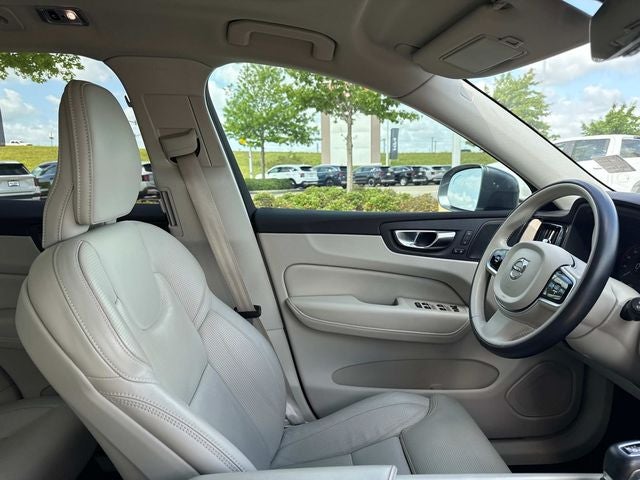 2021 Volvo XC60 T6 Inscription