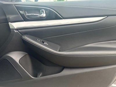 2023 Nissan Maxima SV