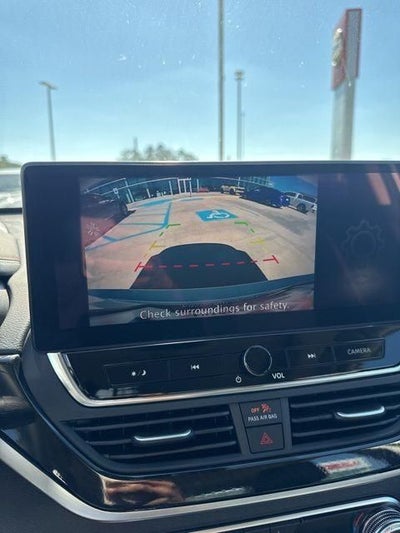 2025 Nissan Altima 2.5 SR