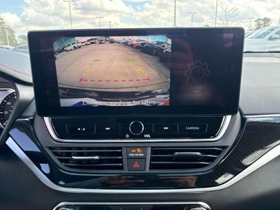 2025 Nissan Altima 2.5 SR