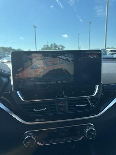 2025 Nissan Altima SR