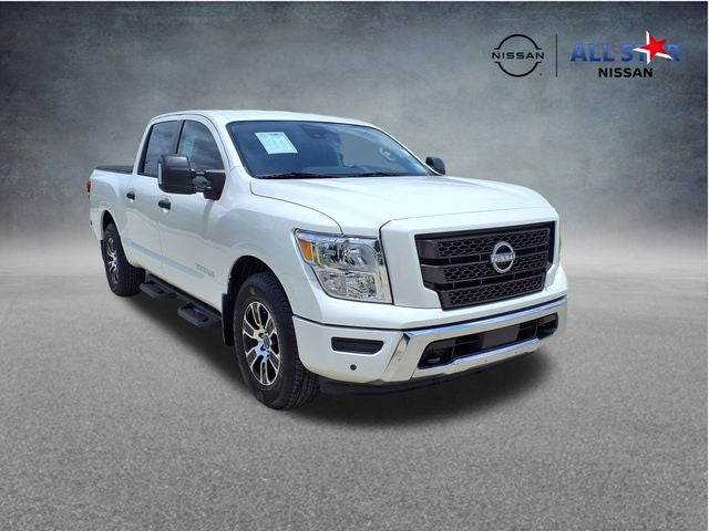 2024 Nissan Titan SV 4X2 Crew Cab's photo