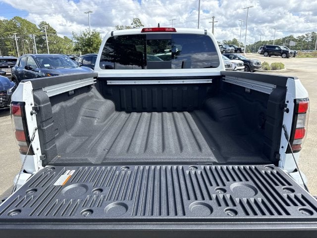 2027 Nissan Frontier Crew Cab SV