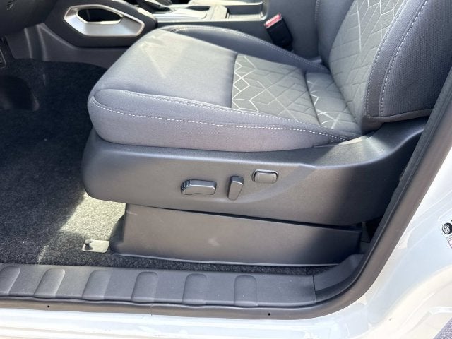 2027 Nissan Frontier Crew Cab SV