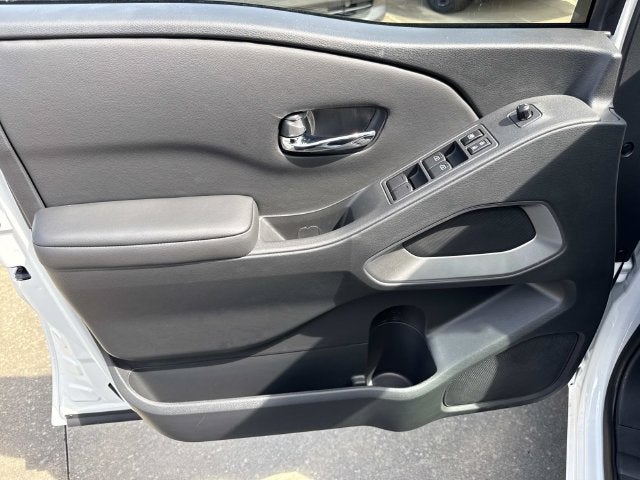 2027 Nissan Frontier Crew Cab SV