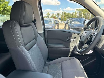 2027 Nissan Frontier SV