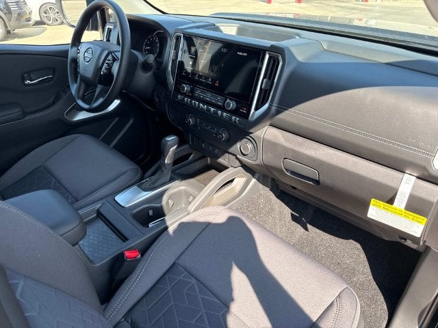 2027 Nissan Frontier Crew Cab SV