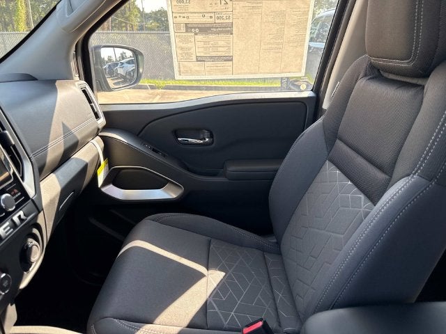 2027 Nissan Frontier Crew Cab SV