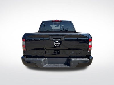 2027 Nissan Frontier Crew Cab SV