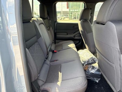 2026 Nissan Frontier Crew Cab SV