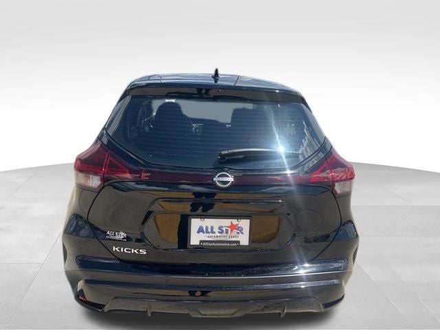 2025 Nissan Kicks Play S